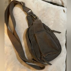 Free people Hudson sling bag chocolate